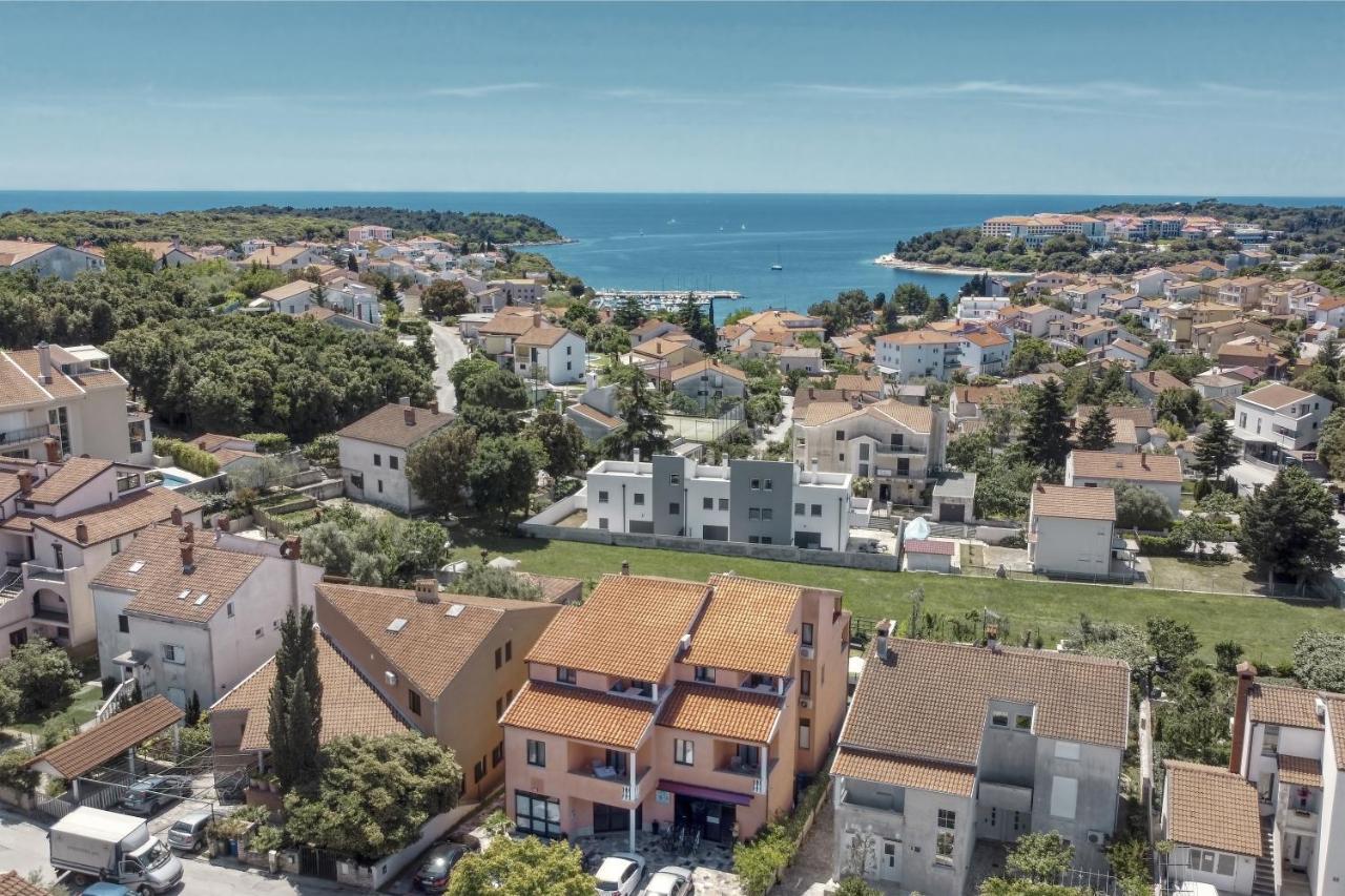 Charming House On The Beach And Deluxe Apartment Πούλα Δωμάτιο φωτογραφία