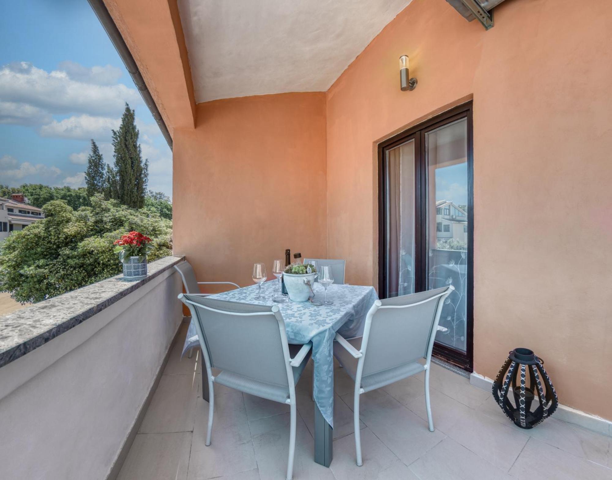 Charming House On The Beach And Deluxe Apartment Πούλα Δωμάτιο φωτογραφία
