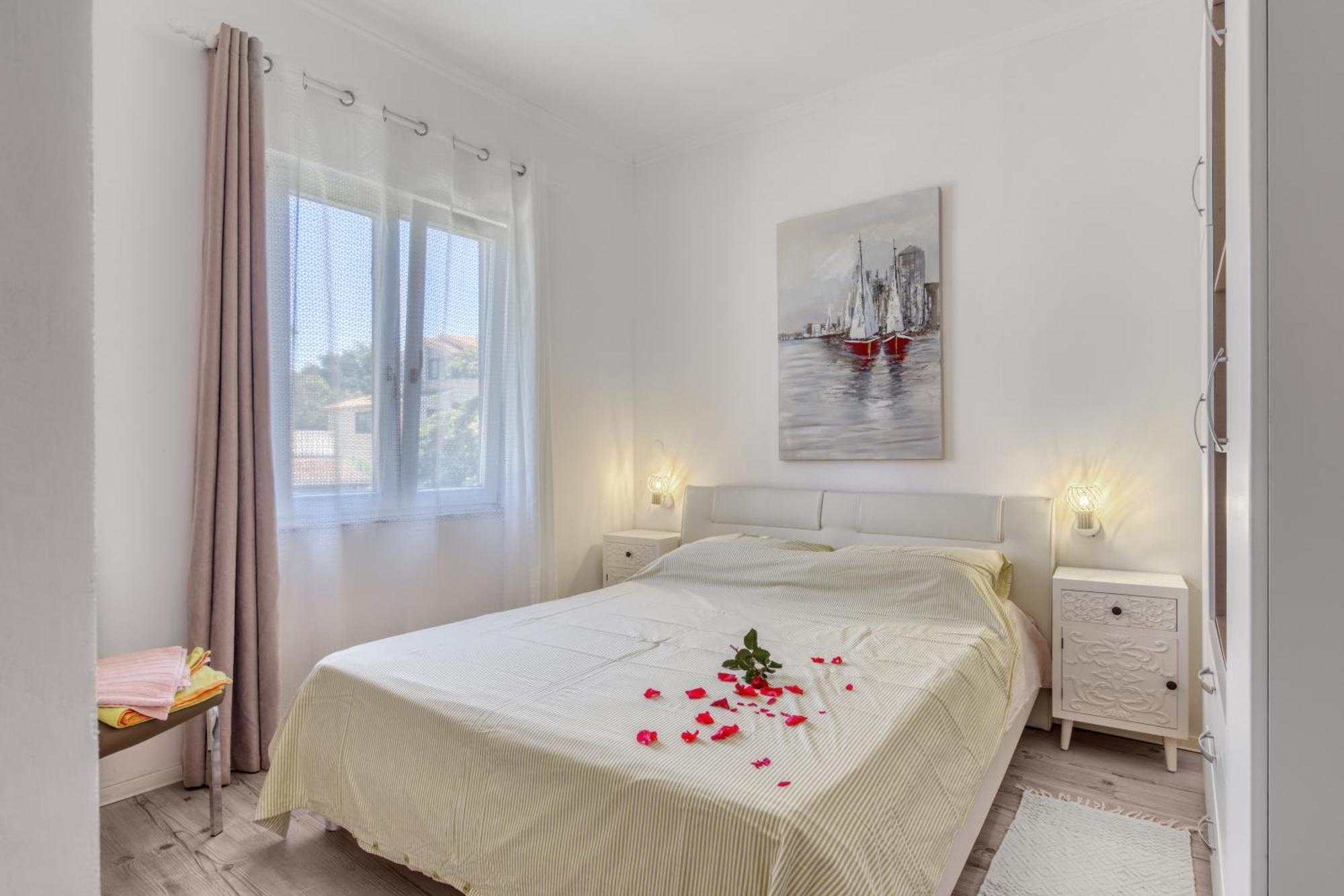 Charming House On The Beach And Deluxe Apartment Πούλα Δωμάτιο φωτογραφία