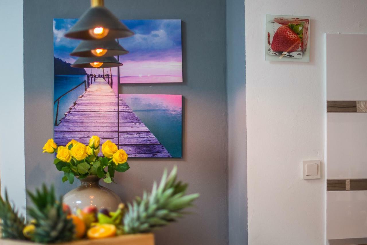 Charming House On The Beach And Deluxe Apartment Πούλα Εξωτερικό φωτογραφία