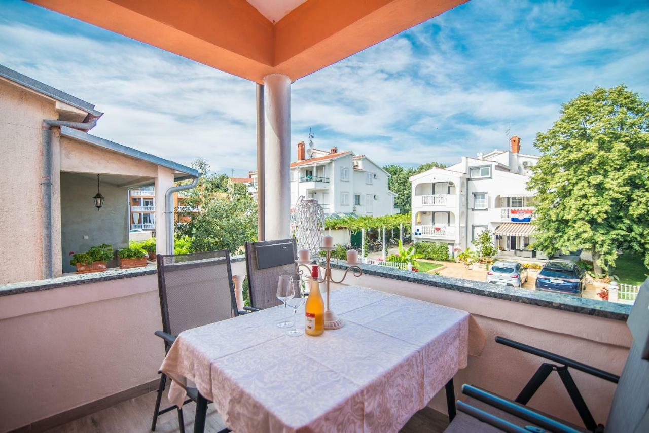 Charming House On The Beach And Deluxe Apartment Πούλα Εξωτερικό φωτογραφία